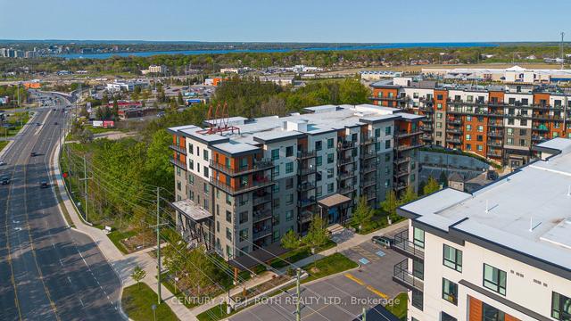 201 - 300 Essa Rd E, Condo with 2 bedrooms, 2 bathrooms and 2 parking in Barrie ON | Image 1