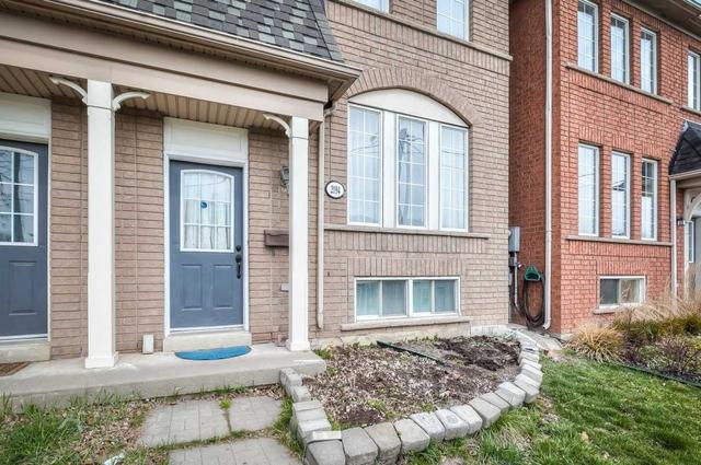 2194 St. Clair Ave W, House semidetached with 3 bedrooms, 4 bathrooms and 2 parking in Toronto ON | Image 23