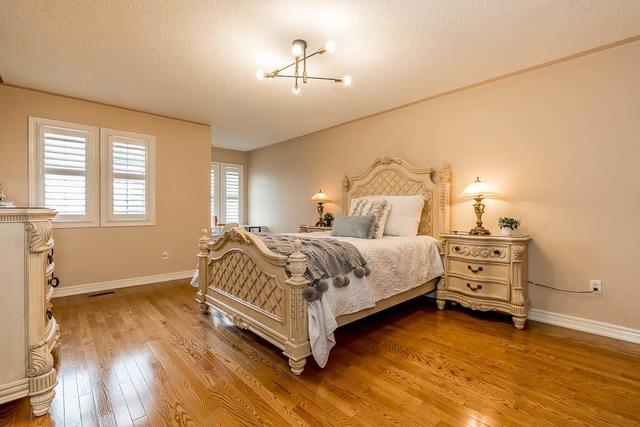 80 Emerald Garden Crt, House detached with 5 bedrooms, 6 bathrooms and 12 parking in Markham ON | Image 26