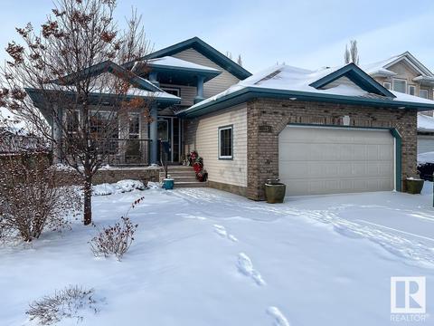20756 90 Av Nw Nw, House detached with 4 bedrooms, 3 bathrooms and 4 parking in Edmonton AB | Card Image