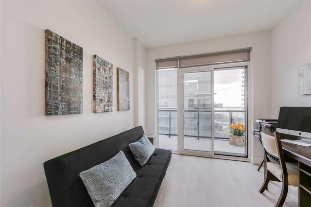 1402 - 56 Annie Craig Dr, Condo with 2 bedrooms, 1 bathrooms and 1 parking in Toronto ON | Image 8