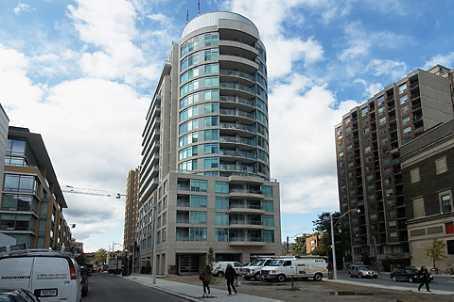 1301 - 8 Scollard St, Condo with 1 bedrooms, 1 bathrooms and null parking in Toronto ON | Image 1