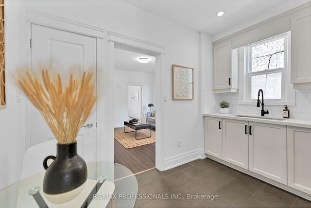 410 Symington Ave, House semidetached with 3 bedrooms, 3 bathrooms and 0 parking in Toronto ON | Image 3