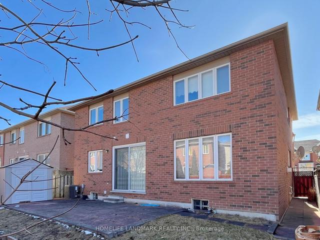 6 Saxony Dr, House detached with 4 bedrooms, 4 bathrooms and 4 parking in Markham ON | Image 32