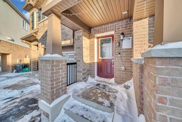 35 Mercedes Rd, House attached with 3 bedrooms, 3 bathrooms and 2 parking in Brampton ON | Image 32