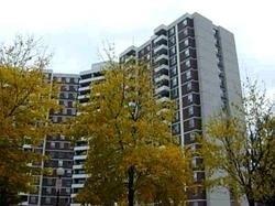 1201 - 10 Edgecliffe Gfwy, Condo with 3 bedrooms, 2 bathrooms and 1 parking in Toronto ON | Image 1