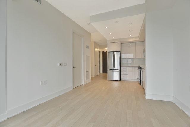 Lph 8 - 10 Park Lawn Rd, Condo with 1 bedrooms, 1 bathrooms and 1 parking in Toronto ON | Image 4