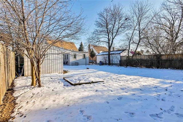 78 Mccaul St, House detached with 3 bedrooms, 2 bathrooms and 5 parking in Brampton ON | Image 16
