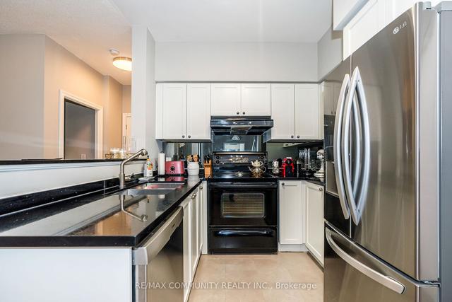 718 - 16 Dallimore Circ, Condo with 2 bedrooms, 2 bathrooms and 2 parking in Toronto ON | Image 13