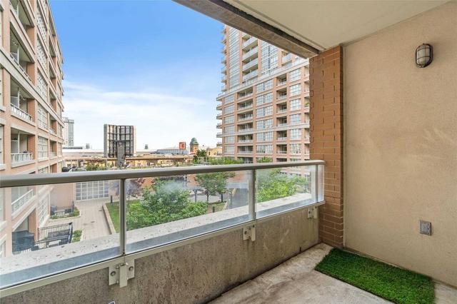 520 - 65 East Liberty St, Condo with 2 bedrooms, 2 bathrooms and 1 parking in Toronto ON | Image 8