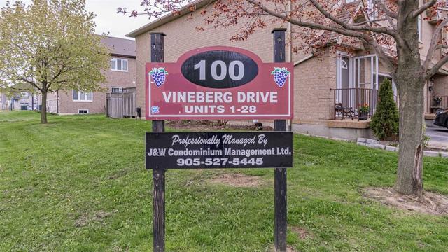 11 - 100 Vineberg Dr, Townhouse with 3 bedrooms, 3 bathrooms and 2 parking in Hamilton ON | Image 1