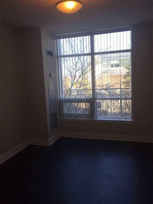 105 - 7 North Park Rd, Condo with 2 bedrooms, 2 bathrooms and 1 parking in Vaughan ON | Image 11