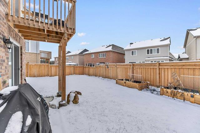 21 Porter Dr, House attached with 4 bedrooms, 3 bathrooms and 2 parking in Orangeville ON | Image 27