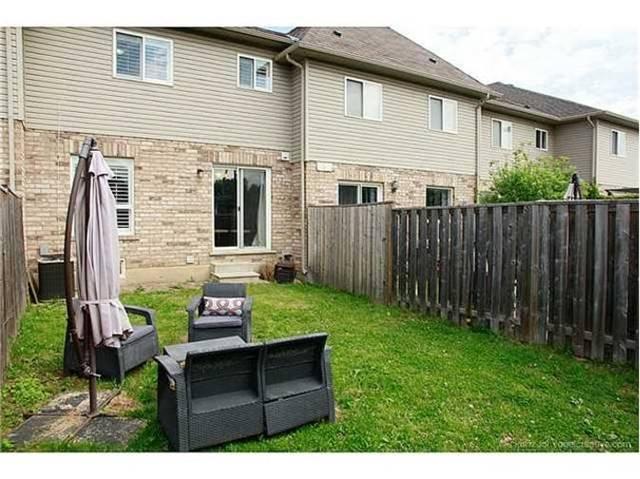 86 Meadow Wood Cres, House attached with 3 bedrooms, 3 bathrooms and 1 parking in Hamilton ON | Image 4