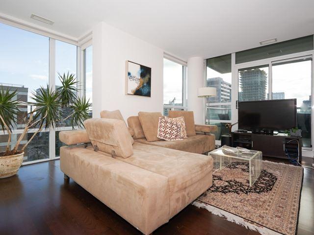 809 - 88 Broadway Ave, Condo with 2 bedrooms, 2 bathrooms and 1 parking in Toronto ON | Image 7
