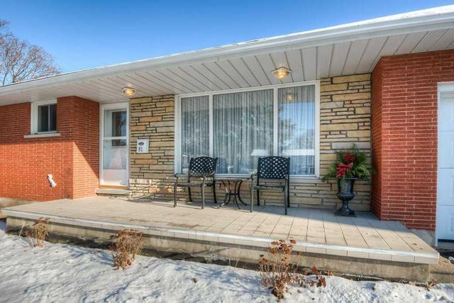 91 Victoria Rd N, House detached with 3 bedrooms, 3 bathrooms and 4 parking in Guelph ON | Image 6