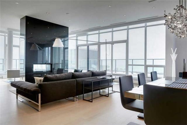 5401 - 16 Harbour St, Condo with 3 bedrooms, 5 bathrooms and 6 parking in Toronto ON | Image 1
