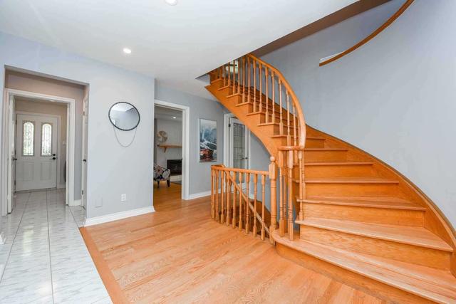 3 Lancefield Cres, House detached with 4 bedrooms, 4 bathrooms and 6 parking in Brampton ON | Image 35