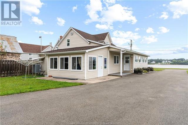 11 North St, House detached with 2 bedrooms, 2 bathrooms and null parking in Rexton NB | Image 3