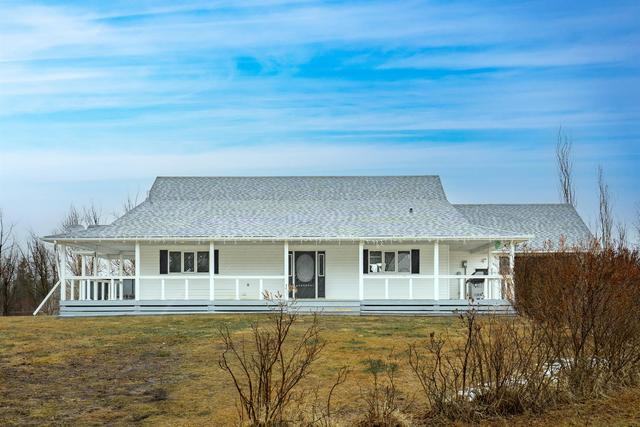 113055 Township Road 591b, House detached with 6 bedrooms, 3 bathrooms and 10 parking in Woodlands County AB | Image 1