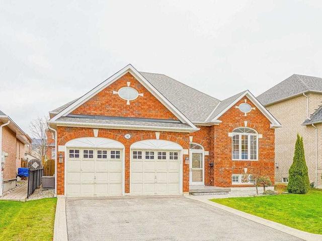 102 Root Cres, House detached with 3 bedrooms, 2 bathrooms and 6 parking in Ajax ON | Image 1