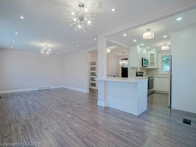 2467 Islington Avenue, House detached with 6 bedrooms, 2 bathrooms and 16 parking in Toronto ON | Image 11
