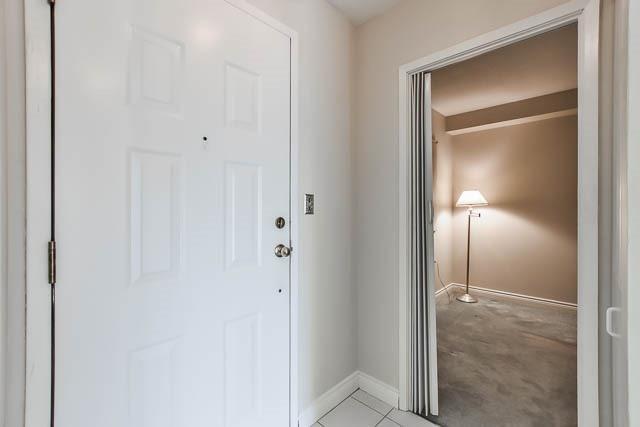 Ph10 - 100 Anna Russell Way, Condo with 2 bedrooms, 1 bathrooms and 1 parking in Markham ON | Image 4