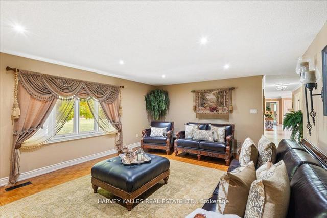 42 Putting Green Cres, House detached with 3 bedrooms, 4 bathrooms and 14 parking in Vaughan ON | Image 40