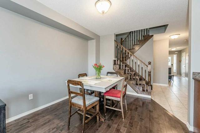 85 Meadow Wood Cres, House attached with 3 bedrooms, 4 bathrooms and 3 parking in Hamilton ON | Image 9