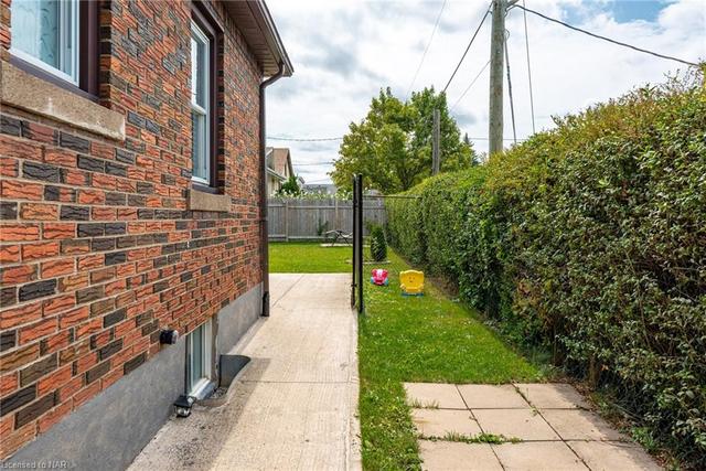 98 Facer Street, House detached with 5 bedrooms, 2 bathrooms and 7 parking in St. Catharines ON | Image 37