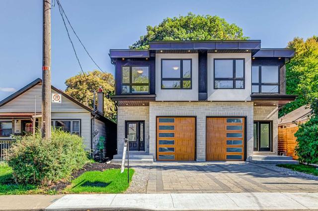 17 Emmott Ave, House semidetached with 4 bedrooms, 5 bathrooms and 2 parking in Toronto ON | Image 1