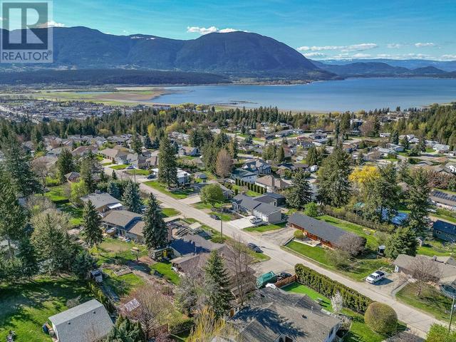1880 2 Avenue Se, House detached with 4 bedrooms, 3 bathrooms and 6 parking in Salmon Arm BC | Image 69