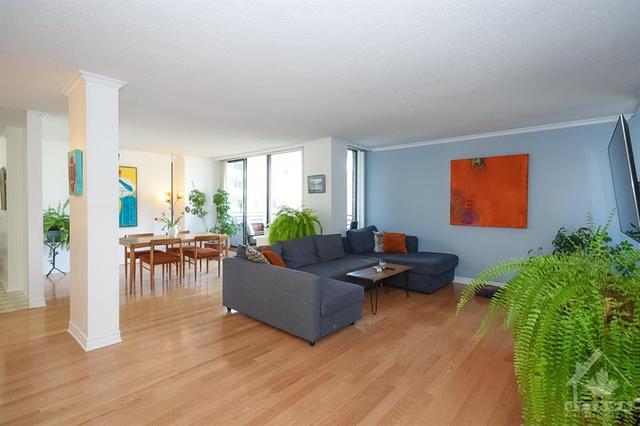 1005 - 71 Somerset Street W, Condo with 2 bedrooms, 2 bathrooms and 1 parking in Ottawa ON | Image 7