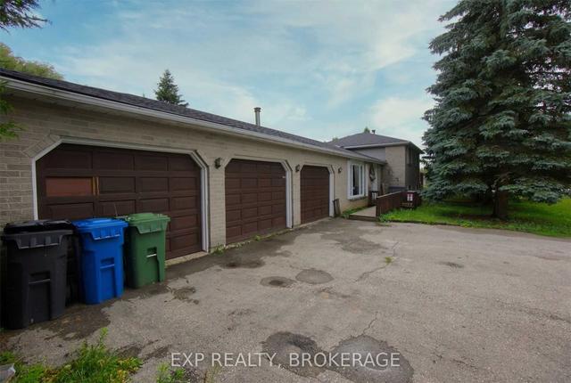 400 Main St W, House detached with 3 bedrooms, 2 bathrooms and 9 parking in Southgate ON | Image 32