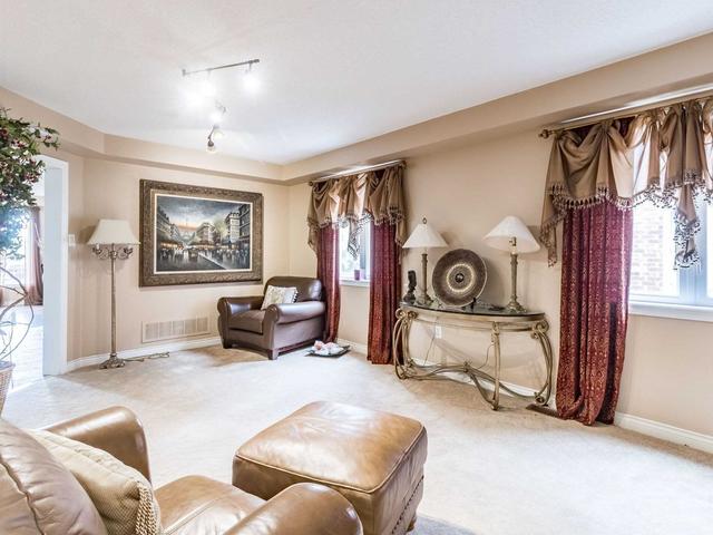 8 Woodcock Ave, House detached with 4 bedrooms, 4 bathrooms and 6 parking in Ajax ON | Image 37