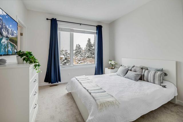 129 Shawnee Common Sw, Home with 3 bedrooms, 2 bathrooms and 2 parking in Calgary AB | Image 22