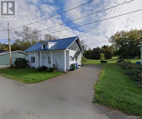 5 Glen Drive, House detached with 3 bedrooms, 2 bathrooms and null parking in Perth Andover NB | Card Image