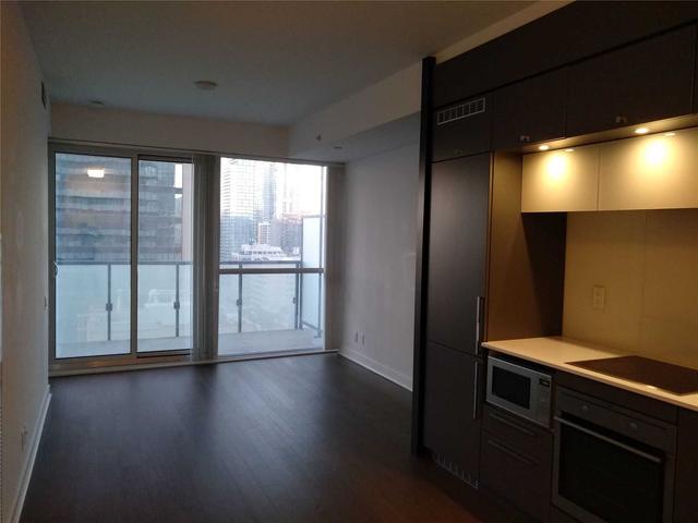 1907 - 15 Grenville St, Condo with 1 bedrooms, 1 bathrooms and 0 parking in Toronto ON | Image 8