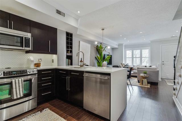th6 - 208 Niagara St, Townhouse with 2 bedrooms, 2 bathrooms and 1 parking in Toronto ON | Image 21