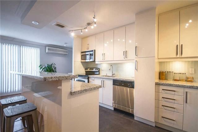 205 - 71 Jonesville Cres, Condo with 2 bedrooms, 2 bathrooms and 1 parking in Toronto ON | Image 4