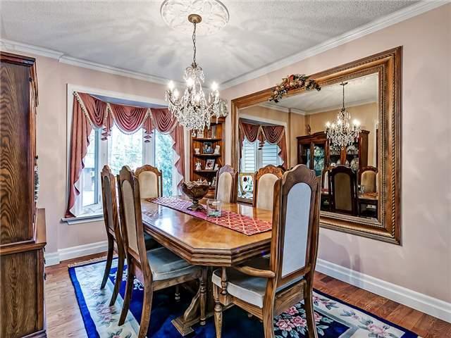 148 Hollyrood Heights Dr, House detached with 3 bedrooms, 2 bathrooms and 7 parking in Mississauga ON | Image 7