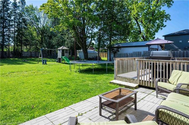 1661 8th Avenue E, House detached with 3 bedrooms, 1 bathrooms and 4 parking in Owen Sound ON | Image 40