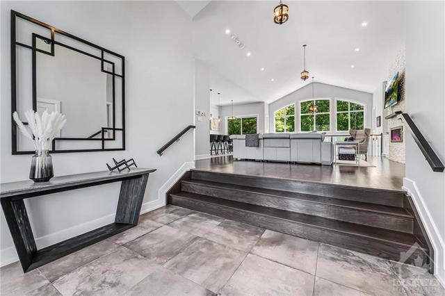 100 Robert Taite Drive, House detached with 4 bedrooms, 4 bathrooms and 12 parking in Ottawa ON | Image 3