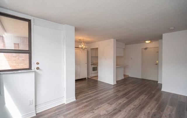 302 - 105 Mccaul St, Condo with 1 bedrooms, 1 bathrooms and 0 parking in Toronto ON | Image 10