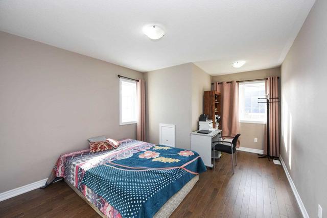 26 Lobelia St, Townhouse with 3 bedrooms, 4 bathrooms and 2 parking in Brampton ON | Image 6