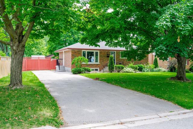1192 Huron St, House detached with 2 bedrooms, 2 bathrooms and 3 parking in Peterborough ON | Image 1