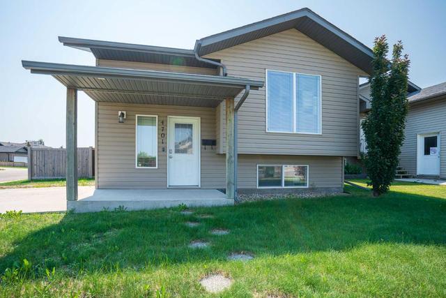 4701 19 Street, House detached with 3 bedrooms, 2 bathrooms and 2 parking in Lloydminster (Part) SK | Image 4