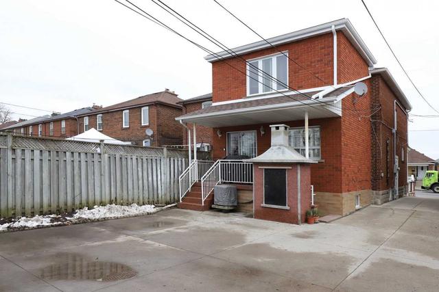 284 Oakwood Ave, House semidetached with 3 bedrooms, 2 bathrooms and 4 parking in Toronto ON | Image 28
