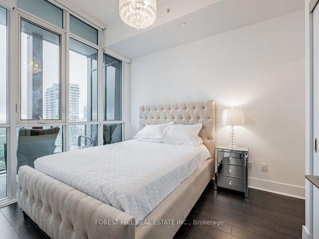 2505 - 32 Davenport Rd, Condo with 2 bedrooms, 2 bathrooms and 1 parking in Toronto ON | Image 6