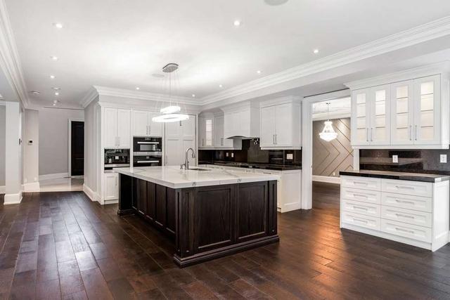 2285 Shawanaga Tr, House detached with 6 bedrooms, 6 bathrooms and 11 parking in Mississauga ON | Image 32
